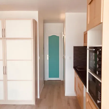 Merveilleux Face La Lejlighed